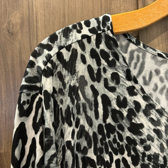 Susan Graver 3X Top liquid knit animal print black white - Picture 3 of 10